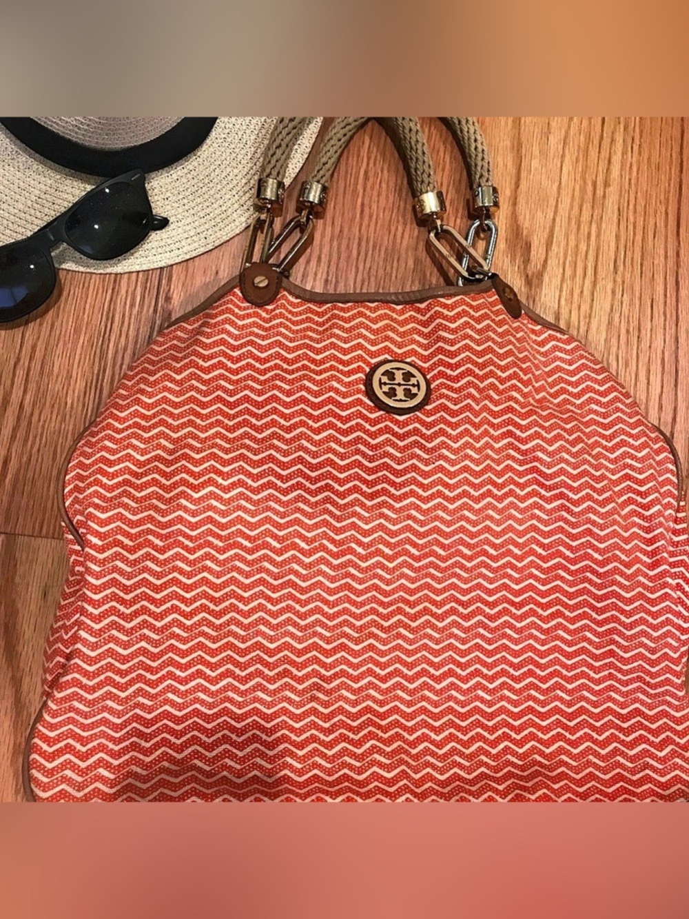 Tory Burch Channing Coral Chevron Rope Handle Tote 🧡